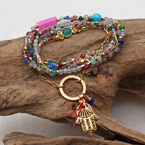 Przejdź do produktu Naszyjnik Boho Hamsa, długi, w stylu boho, kolorowe kamienie naturalne, złocona zawieszka hamsa , czerwona nitka